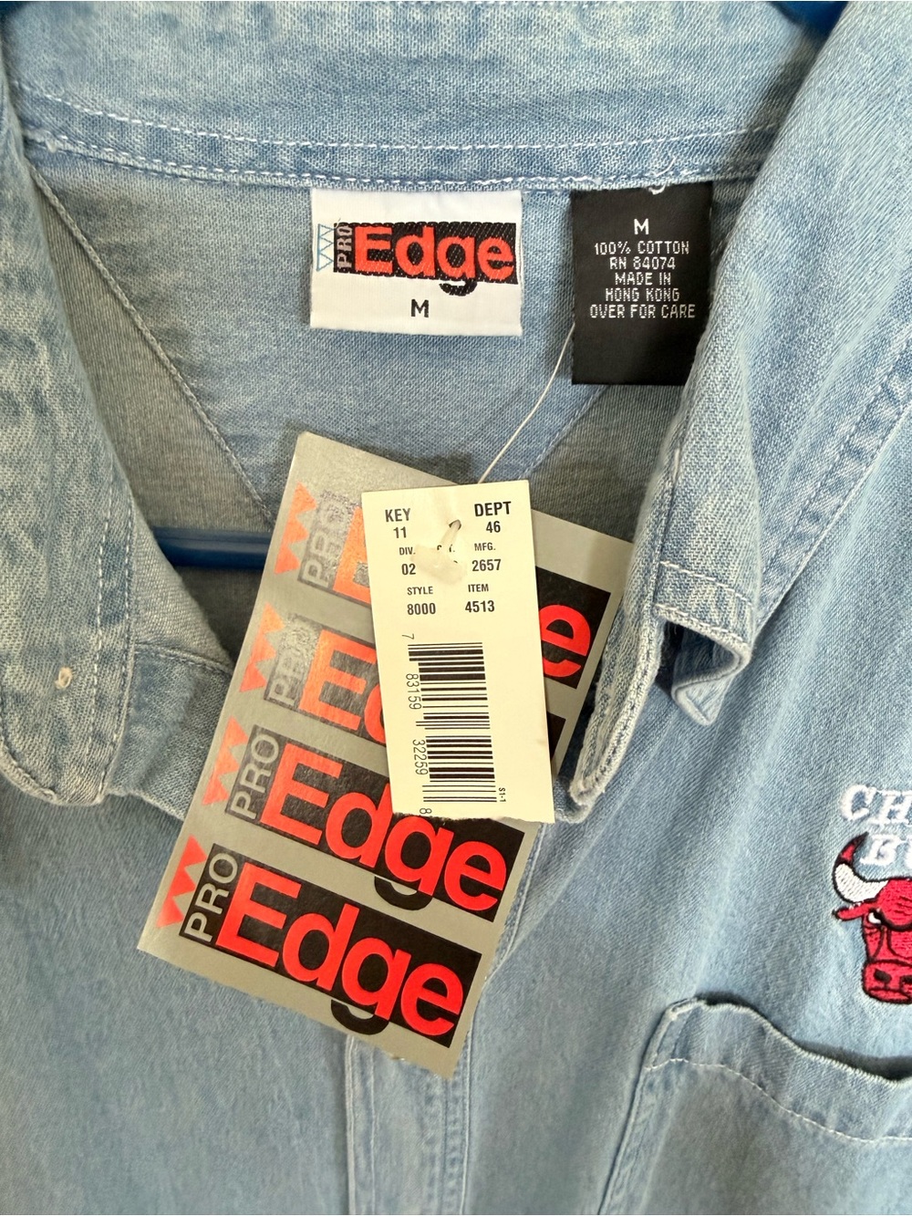 edge Light Blue Denim Chicago Bulls Embroidered Button-Up Shirt - Men - Picture 3 of 5